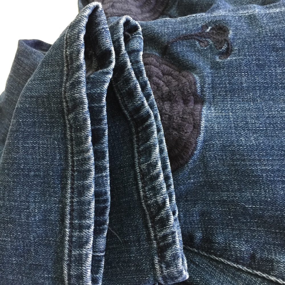 Pilcro and Letterpress Flower Embroidered Jeans - Picture 7 of 8